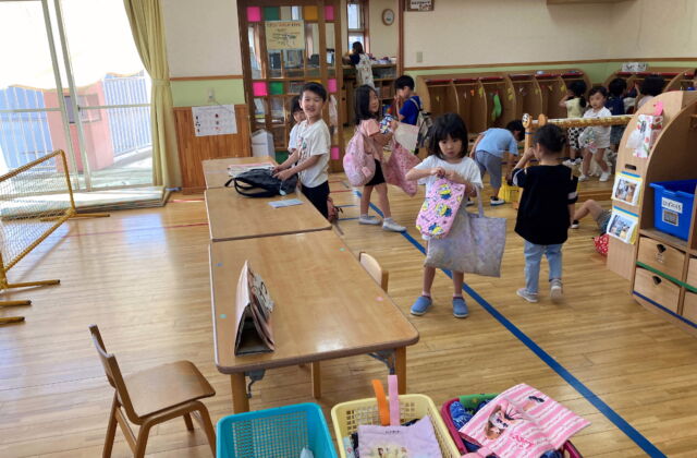 ぱんだ組さん、朝の用意がスムーズになってきました